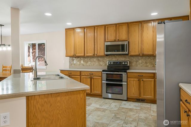 19802 101st Street E, Bonney Lake, WA 98391