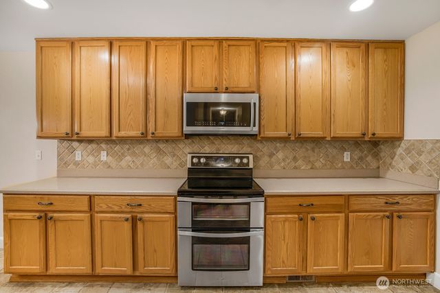 19802 101st Street E, Bonney Lake, WA 98391