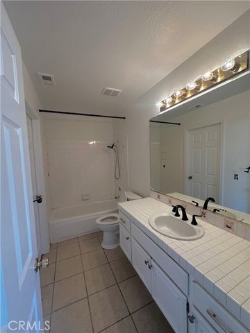 39712 Corte Santa Barbara, Murrieta, CA 92563