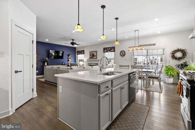 112 FRAME DR, Coatesville, PA 19320