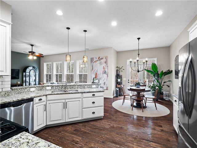 8898 Harvest Ridge Way, North Ridgeville, OH 44039