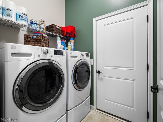 8898 Harvest Ridge Way, North Ridgeville, OH 44039