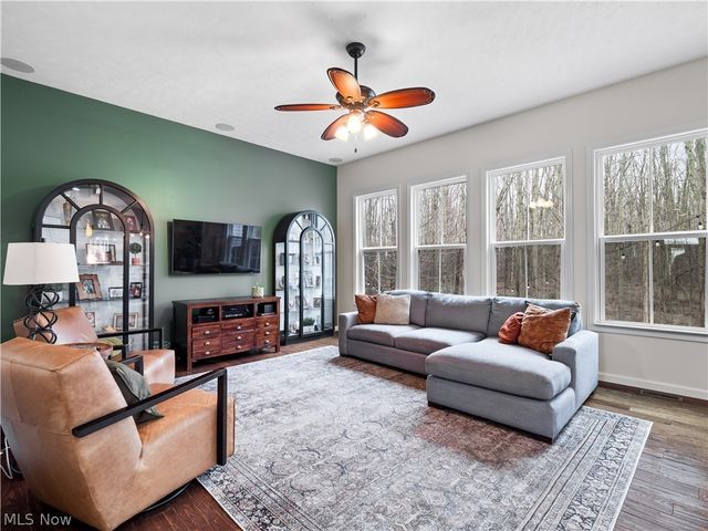 8898 Harvest Ridge Way, North Ridgeville, OH 44039