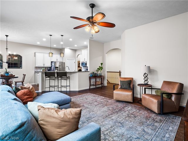 8898 Harvest Ridge Way, North Ridgeville, OH 44039