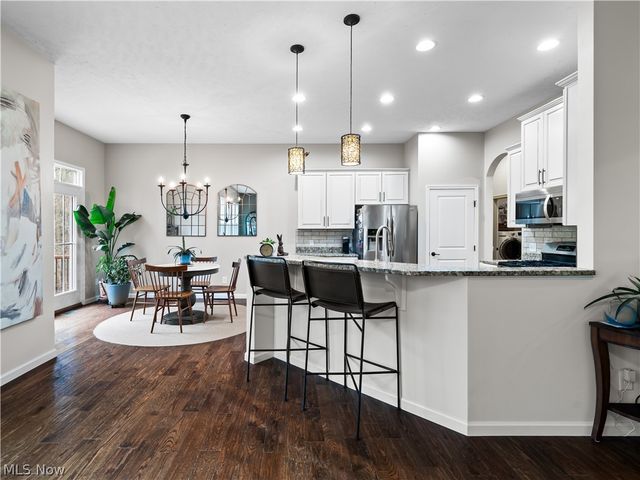 8898 Harvest Ridge Way, North Ridgeville, OH 44039