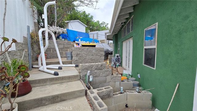 787 Terrace 49, Los Angeles, CA 90042