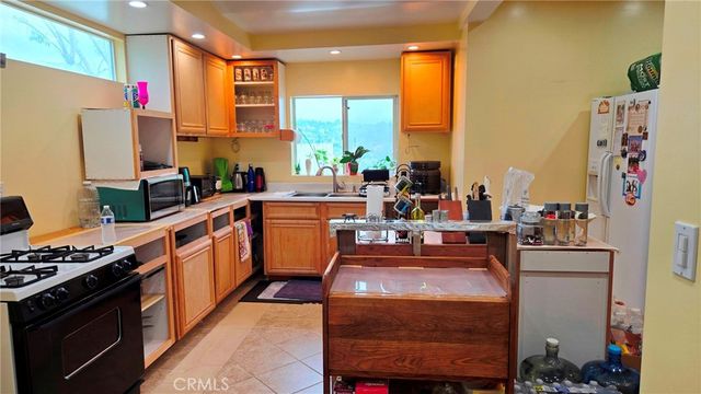 787 Terrace 49, Los Angeles, CA 90042