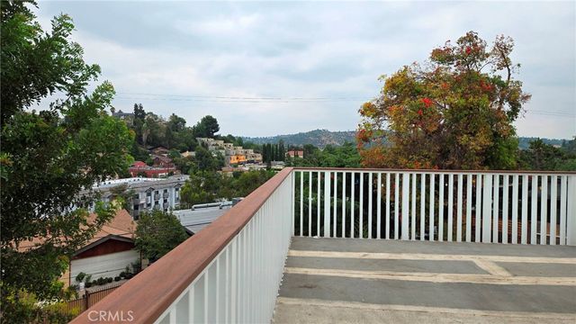 787 Terrace 49, Los Angeles, CA 90042