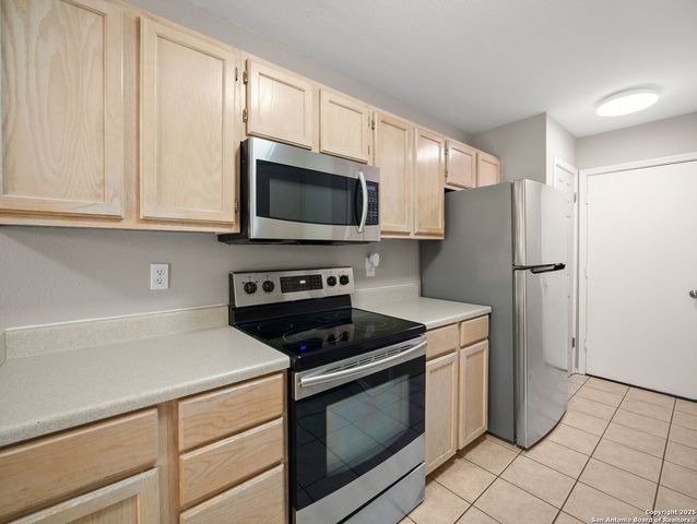 6310 Club Oaks, San Antonio, TX 78249