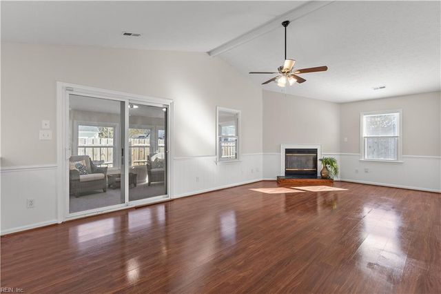 734 Gunby RD, Newport News, VA 23601