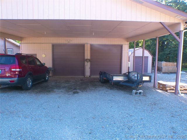 27 Aster Drive, Mead, OK 73449