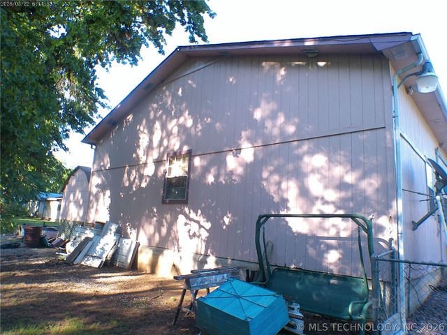 27 Aster Drive, Mead, OK 73449