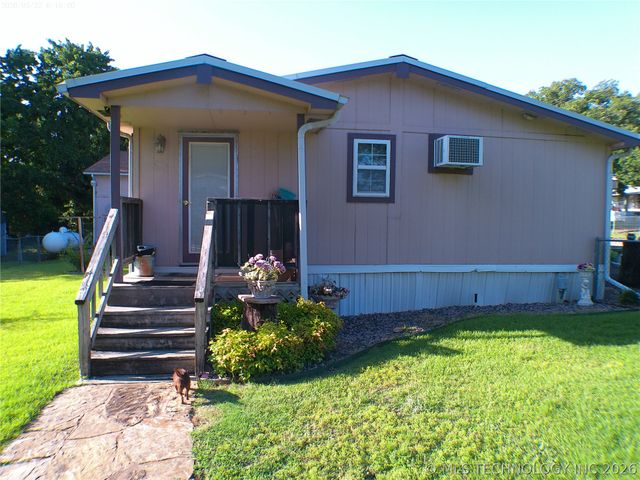 27 Aster Drive, Mead, OK 73449