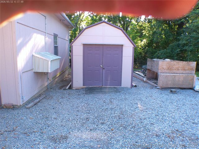 27 Aster Drive, Mead, OK 73449