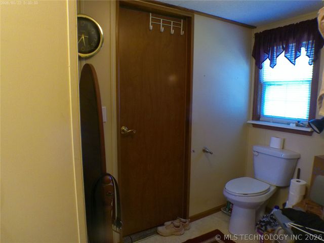 27 Aster Drive, Mead, OK 73449