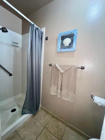 1826 Reisling Dr, Lodi, CA 95240