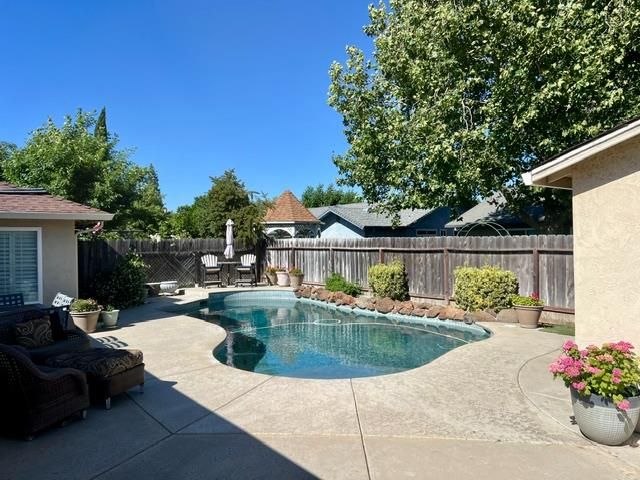 1826 Reisling Dr, Lodi, CA 95240