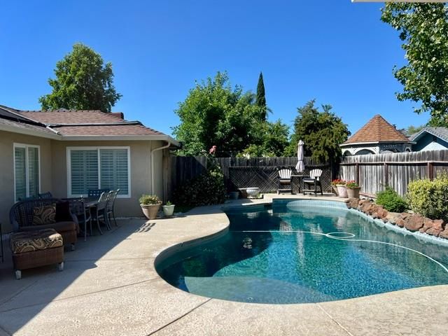 1826 Reisling Dr, Lodi, CA 95240