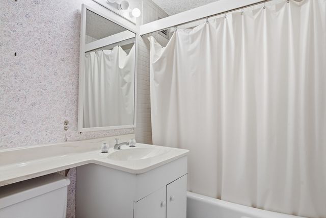 180 Beacon Street 8DE, Boston, MA 02116