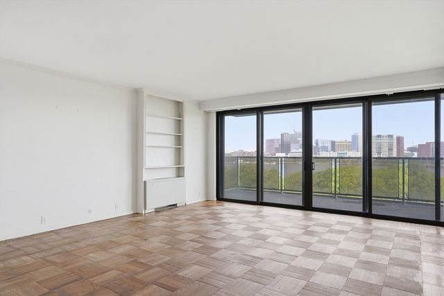180 Beacon Street 8DE, Boston, MA 02116