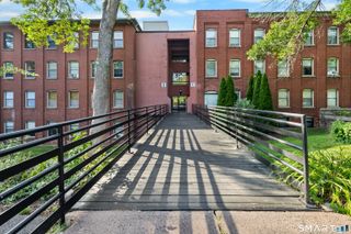 222 Williams Street East 121, Glastonbury, CT 06033