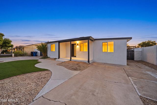 934 S PIONEER Street, Mesa, AZ 85204