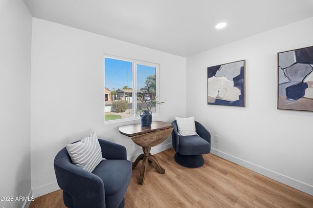934 S PIONEER Street, Mesa, AZ 85204