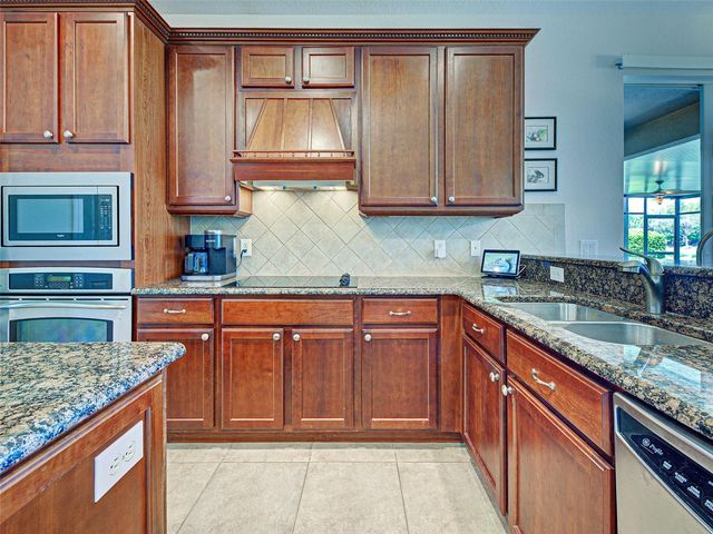 12082 GRANITE WOODS LOOP, Venice, FL 34292