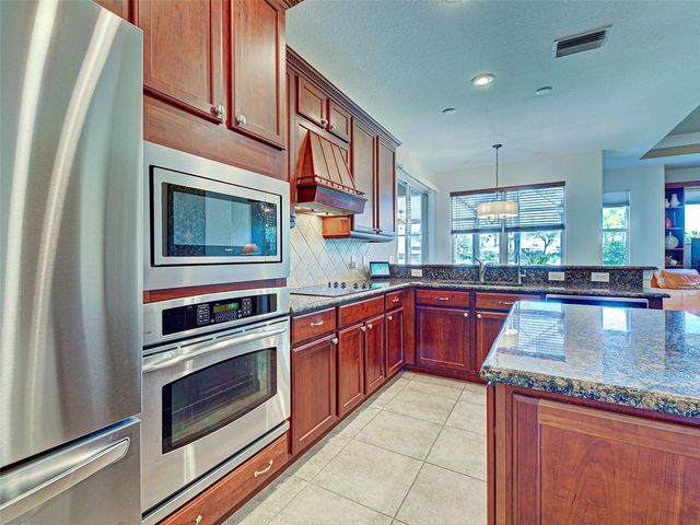 12082 GRANITE WOODS LOOP, Venice, FL 34292