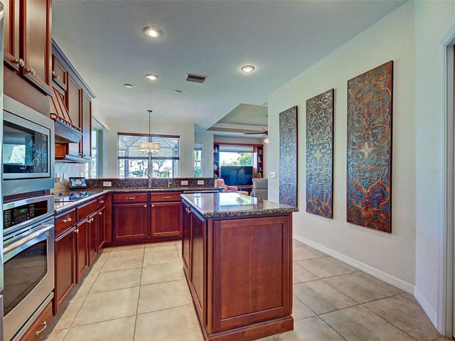 12082 GRANITE WOODS LOOP, Venice, FL 34292