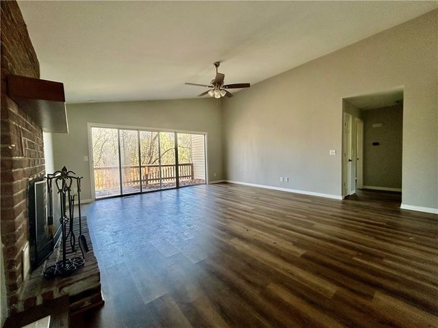12 Newport Circle, Bella Vista, AR 72715