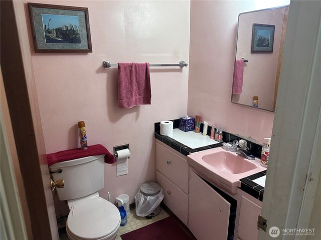 4495 NW Newberry Lane, Bremerton, WA 98312