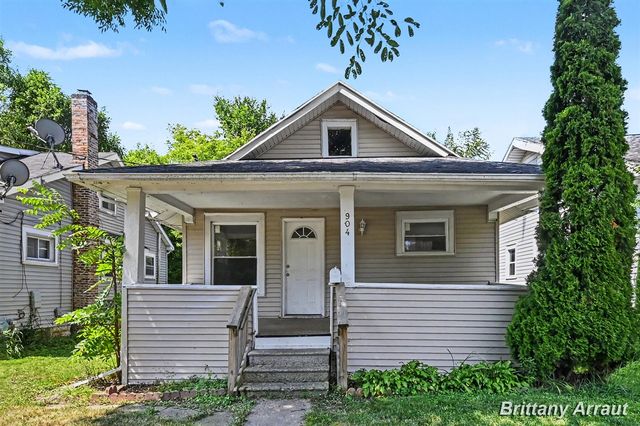 904 Riverview Avenue, Lansing, MI 48915