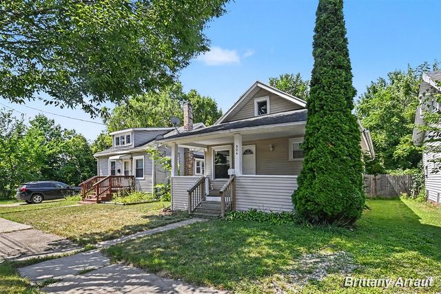 904 Riverview Avenue, Lansing, MI 48915