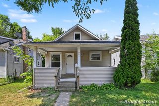 904 Riverview Avenue, Lansing, MI 48915