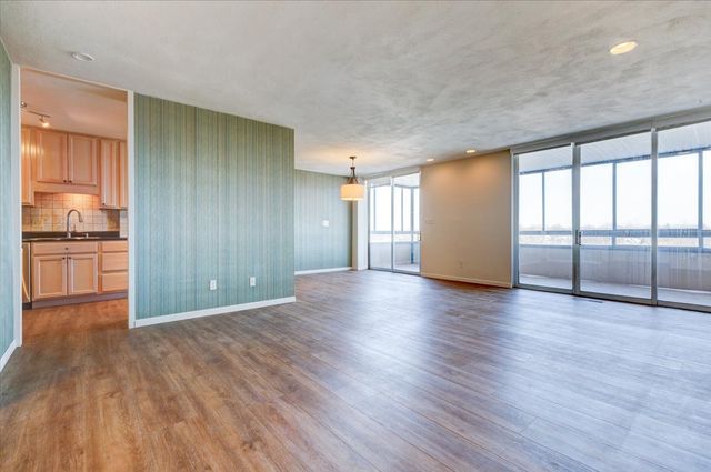 3663 Grand Avenue 508, Des Moines, IA 50312