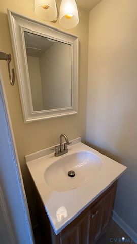 501 Faye St, Richmond, VA 23225