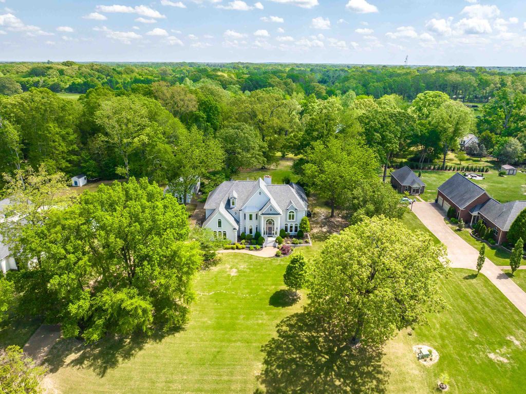 1262 AUBURN WOODS DR, Unincorporated, TN 38017