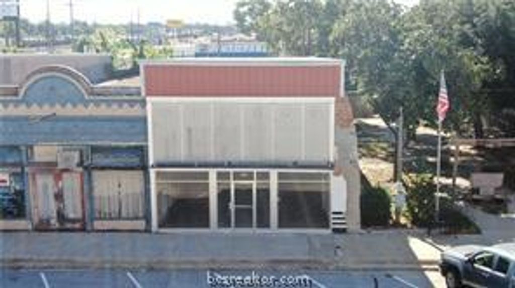 109 West Fourth Street, Hearne, TX 77859 — exterior