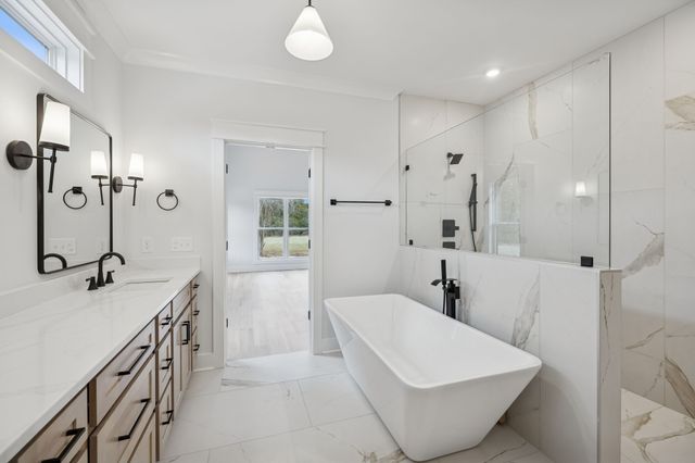 9665 McKee Rd, Lascassas, TN 37085