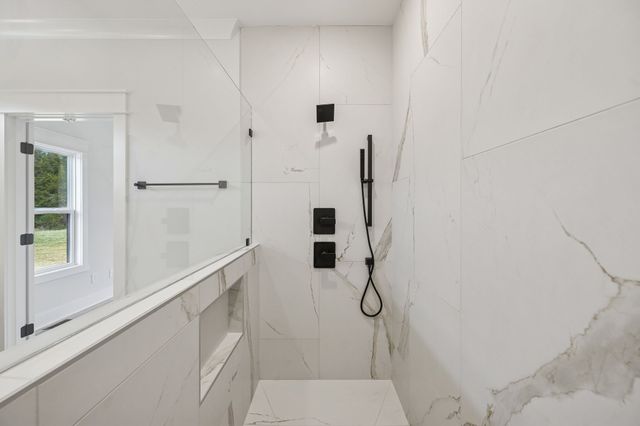 9665 McKee Rd, Lascassas, TN 37085