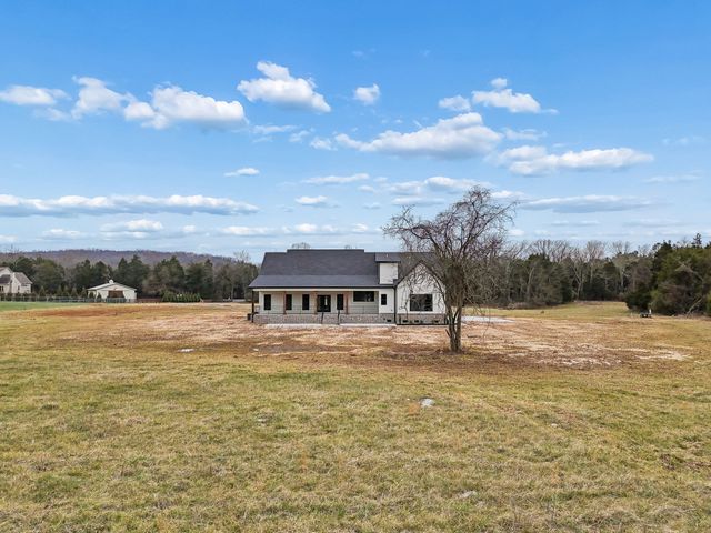 9665 McKee Rd, Lascassas, TN 37085