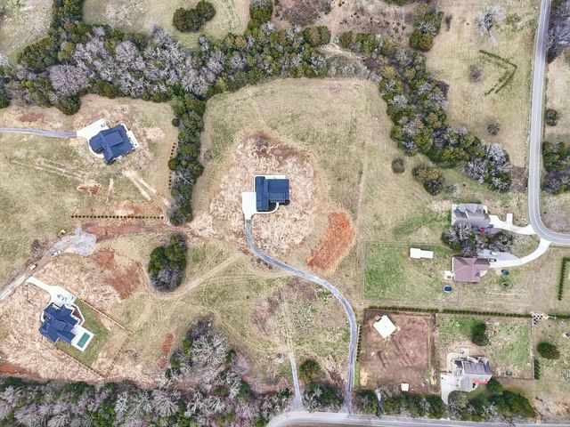 9665 McKee Rd, Lascassas, TN 37085