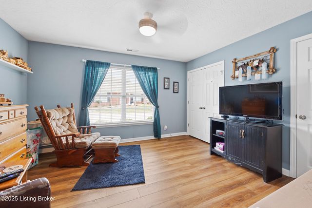 170 Michelle Dr, C, Shepherdsville, KY 40165