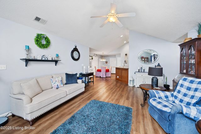 170 Michelle Dr, C, Shepherdsville, KY 40165