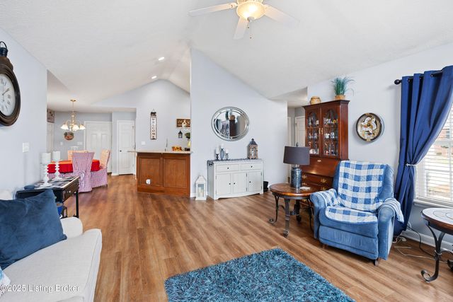 170 Michelle Dr, C, Shepherdsville, KY 40165