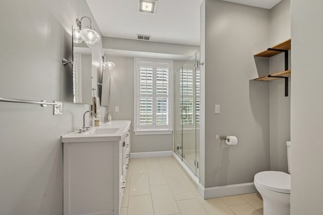 884 Adams St 4, Boston, MA 02124