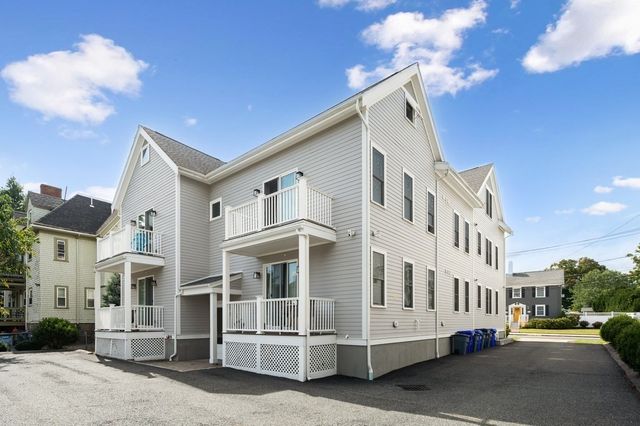 884 Adams St 4, Boston, MA 02124