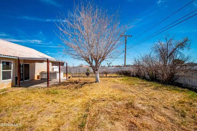 9020 Redwood Boulevard, California City, CA 93505