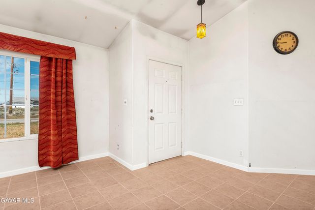 9020 Redwood Boulevard, California City, CA 93505